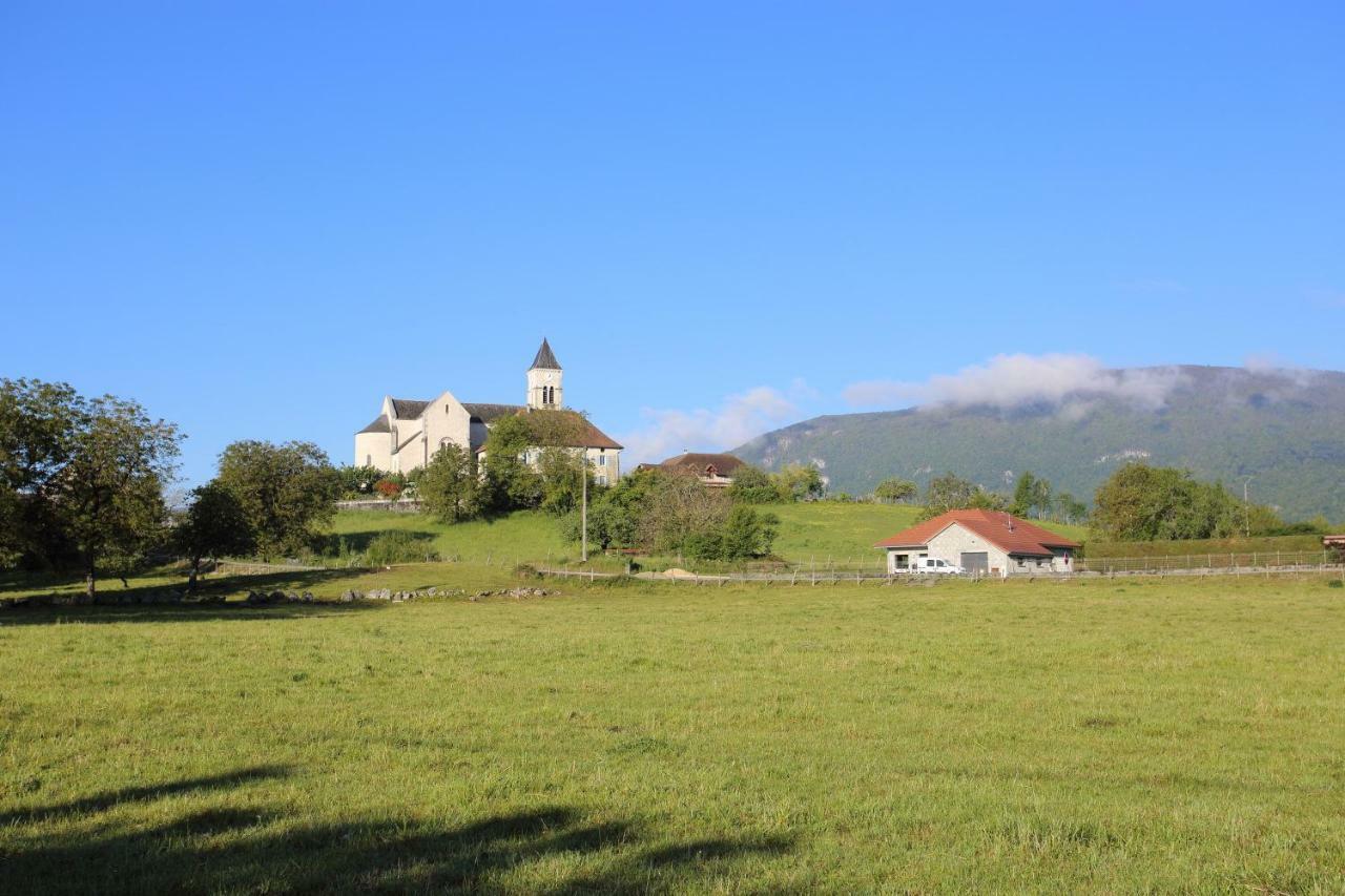 Chambres D'Hotes Des Deux Lacs Ceyzerieu Exterior foto